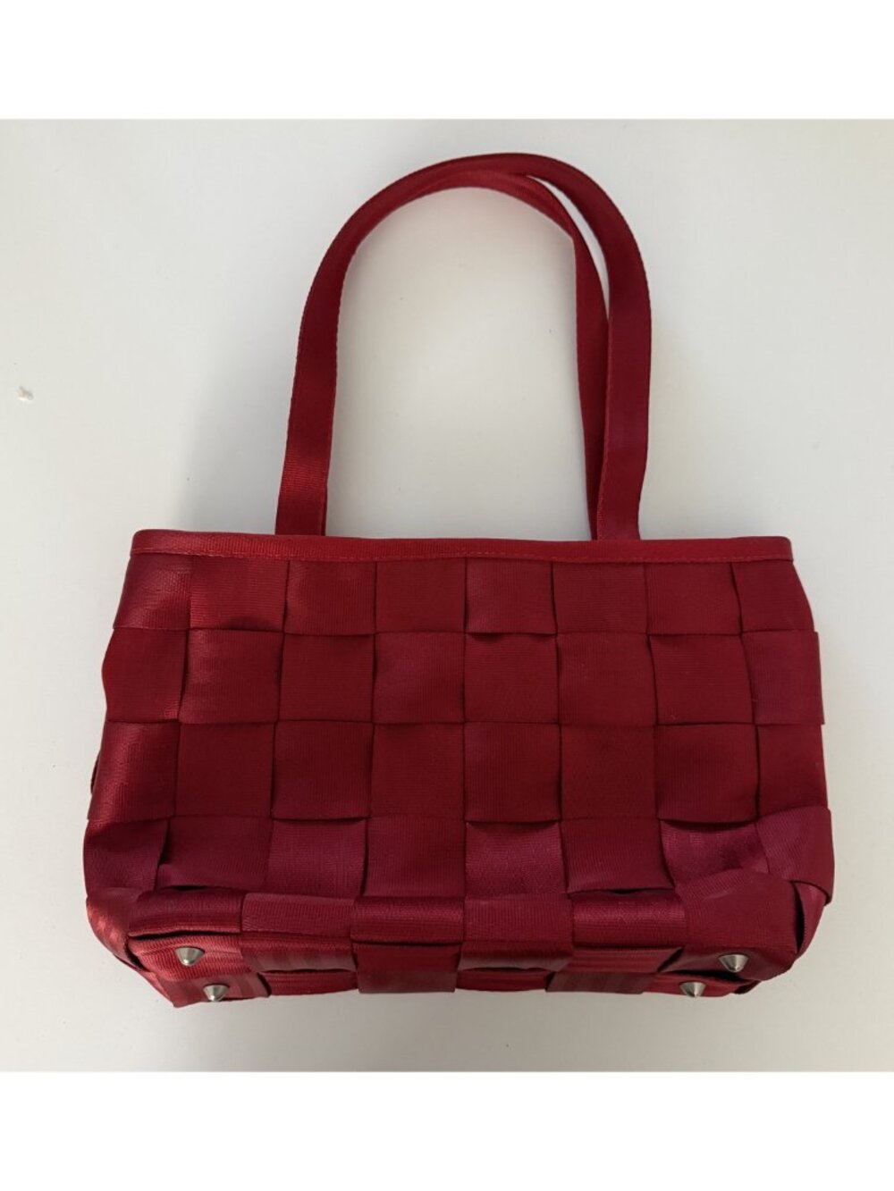 Harveys Red Seatbelt bag
